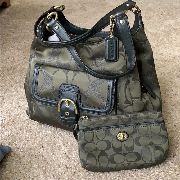 Coach Handbags - Gorgeous COACH set bag w/wristlet